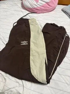 UMBRO ナイロンパンツ ブラウン ベージュ