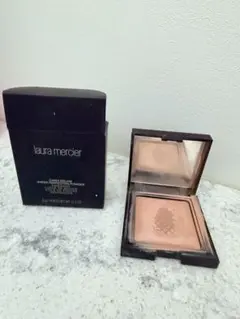 laura mercier シアーグロウパウダー フェーススパークル 9gのサムネイル