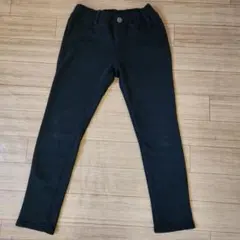 黒いスリムフィットパンツ　裏起毛　　男の子　女の子　140