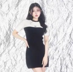 ブラック・ホワイト 半袖ニットワンピース