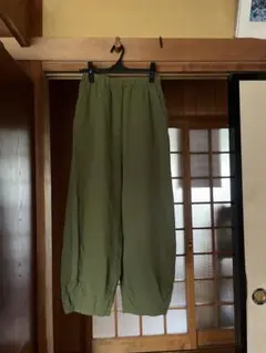 バルーンパンツ