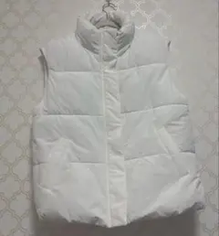 ダウンベスト