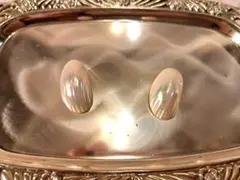 シェルオーバル型クリップイヤリング