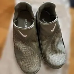 NIKE ゴーフライイーズ