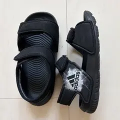 adidas ブラック サンダル 13cm