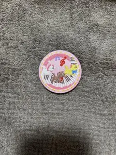 ディズニー 刺繍缶バッジ おしゃれキャットのサムネイル
