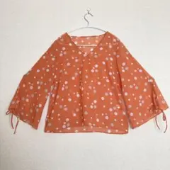 オレンジ ドット柄 フレア袖 ブラウス