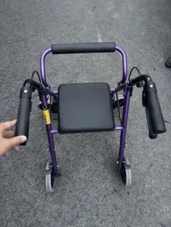 竹虎ヒューマンケア ハッピーミニ 軽量 歩行器 歩行車 バスケットなしのサムネイル