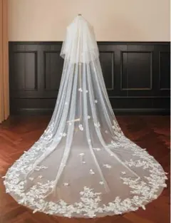 刺繍入りロングウェディングベール