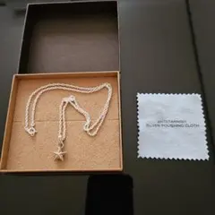 FLUIシルバー 星型ペンダント ネックレス