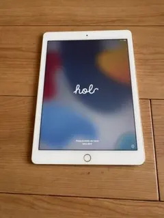 Apple iPad Air 2 Wi-Fi専用モデル　ゴールドのサムネイル