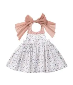 【新品未使用】MARLMARL リボン付き 花柄お食事エプロン ベビースタイ