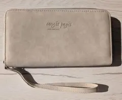 Item thumbnail for item 417bc910-f46f-43a3-b751-4bb4dfc8ca03