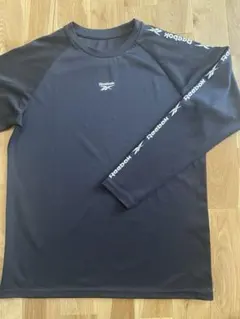 【未使用品】Reebokメンズ 長袖カットソー スポーツウェア ブラック Mのサムネイル