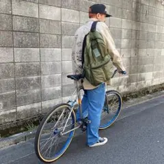 Item thumbnail for item 2ea637f3-7cad-4c61-86de-828a2824c42a