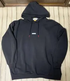 黒 パーカー メンズ