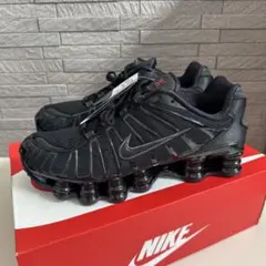 Nike Shox スニーカー ブラック