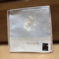 Mario Valentino 花柄刺繍ハンカチ