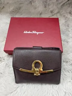 ガンチーニ 二つ折り財布 Salvatore Ferragamo(フェラガモ)