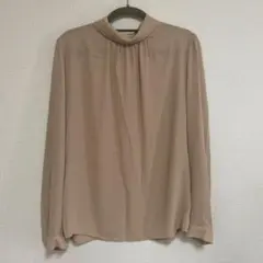 ベージュ シフォン長袖シャツ 襟付き