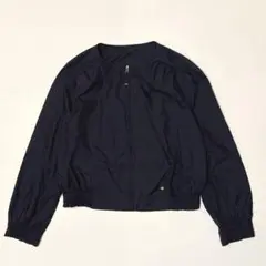 美品✨ブルーレーベルクレストブリッジ ロゴプレート ブルゾン 38 ギャザーのサムネイル
