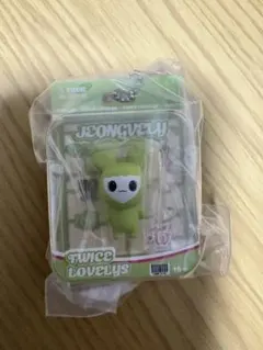 TWICEガチャ Jeongyeonキーホルダー➕トレカ１枚セット