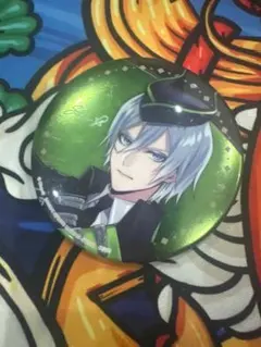 キャラクター缶バッジ 緑色