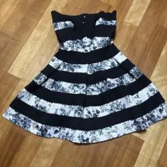 an フレアスカート ストライプ フラワー柄