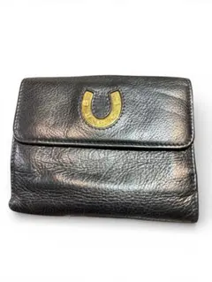 ⭐︎GUCCI⭐︎ 黒いレザー二つ折り財布 金色ロゴ付き　ヴィンテージ