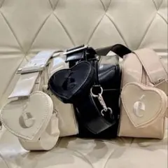 epine♡ハートポーチショルダーストラップバッグ epine（エピヌ）の「e Heart pouch shoulder strap bag heart studs