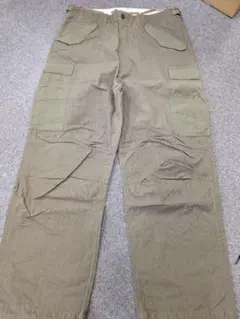 オリーブ ワークパンツ