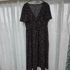 花柄ワンピース