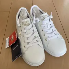 スケッチャーズ スニーカー