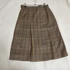 【希少】Burberrys　リバーシブルプリーツスカート　ウール100　ベージュ 2025年最新】BURBERRY レディース ひざ丈スカートの人気アイテム