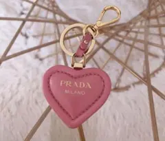 PRADA ピンクレザーキーホルダー - メルカリ