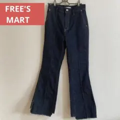 スリット　デニム　Sサイズ　フレアパンツ　ネイビーのサムネイル