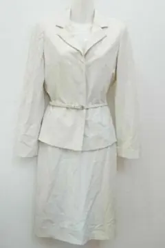 ストロベリーフィールズ ベルト付きジャケット×タイトスカートスーツ