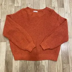 オレンジニット