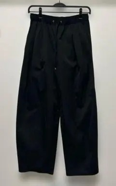 gu バレルレッグ カジュアルパンツ