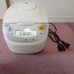 TIGER 炊飯器 JBH-G101 5.5合炊き 2022年製のサムネイル