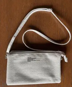 出品〜3/21ZUCCA ズッカ　キャンバスサコッシュグレー 多収納 財布バッグ