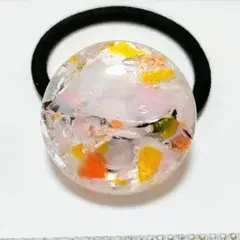 ヘアゴム レジン 可愛いタツノオトシゴとかすみ草 イエロー - メルカリ