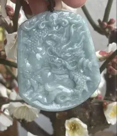 天然翡翠A貨 藍水氷種 精雕山水ペンダント 開運風水 5554-1/4 - メルカリ