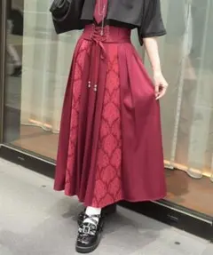 axes femme REZEN 彼岸花切替スカート 赤 - メルカリ