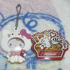 サンリオ　いちご新聞　フォトバッジ付きマスコット　キティちゃん　シールクッキー