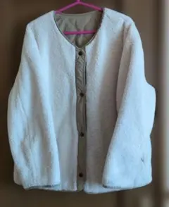 ユニクロ　キルティングボアリバーシブルジャケット