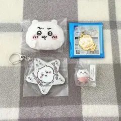 ちいかわ　なかよしぬいぐるみバッジ　メタルチャーム　キーホルダー