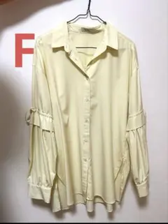 earth music&ecology クリーム色 長袖シャツ