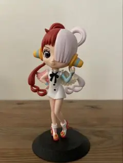 ワンピース　ウタ　キューポスケット　フィギュア
