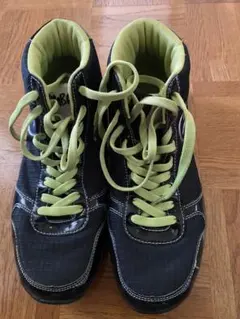 Item thumbnail for item 51bf6689-ed08-419f-9357-1d65c93be994